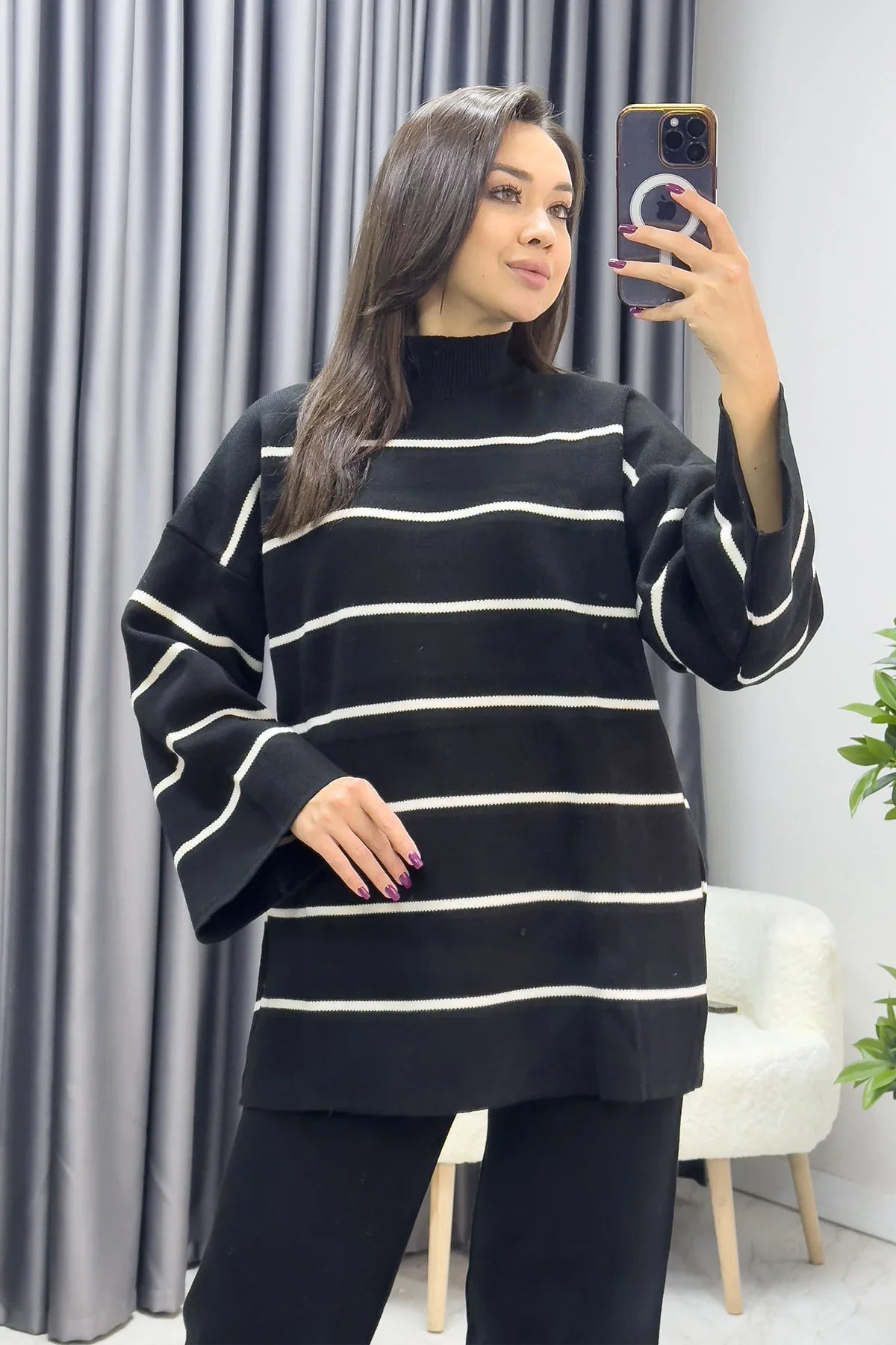 Women's Striped Black Knitwear Pants Sweater Two-Piece Set