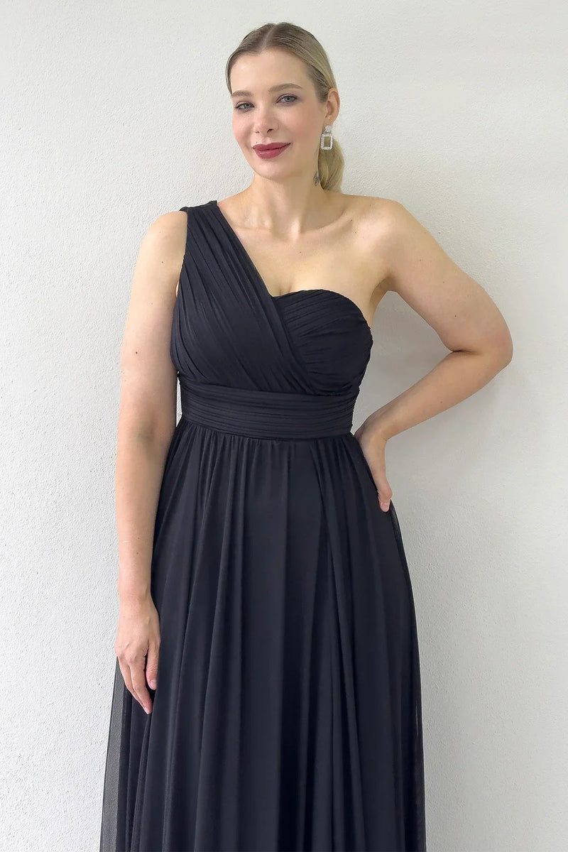 Women's Black Tek Omuz Piliseli Flared Evening Gown