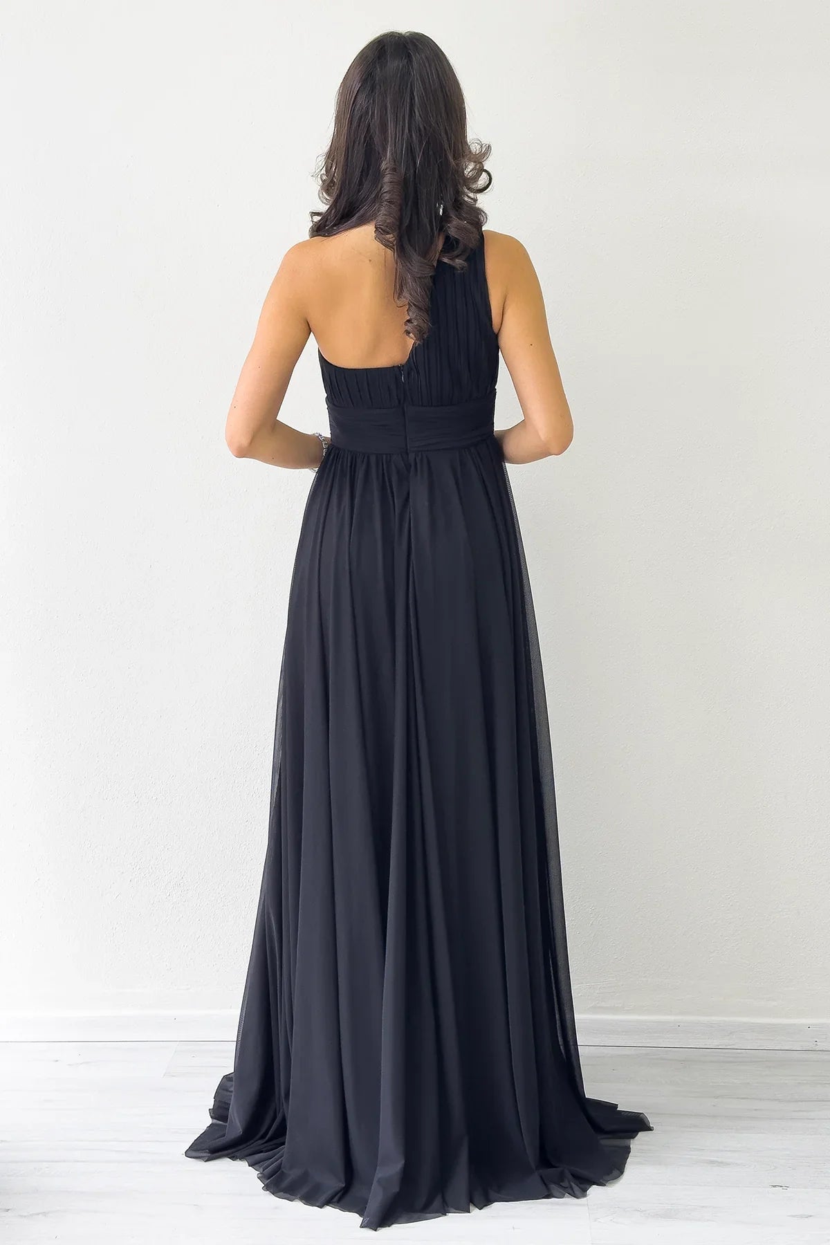 Women's Black Tek Omuz Piliseli Flared Evening Gown