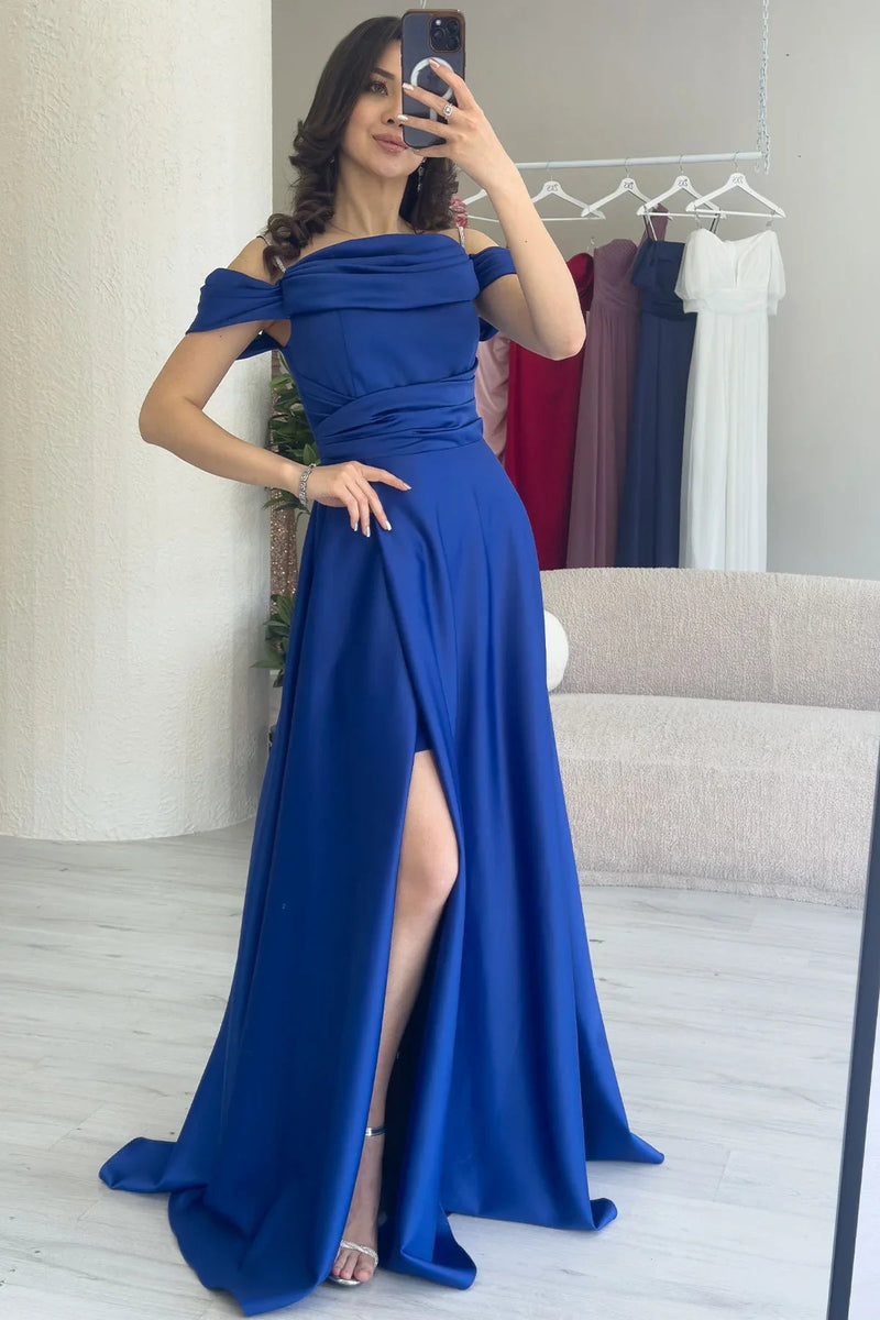 Women's Saxe Bluesi Taş Strap Off-Shoulder Satin Slit Evening Gown