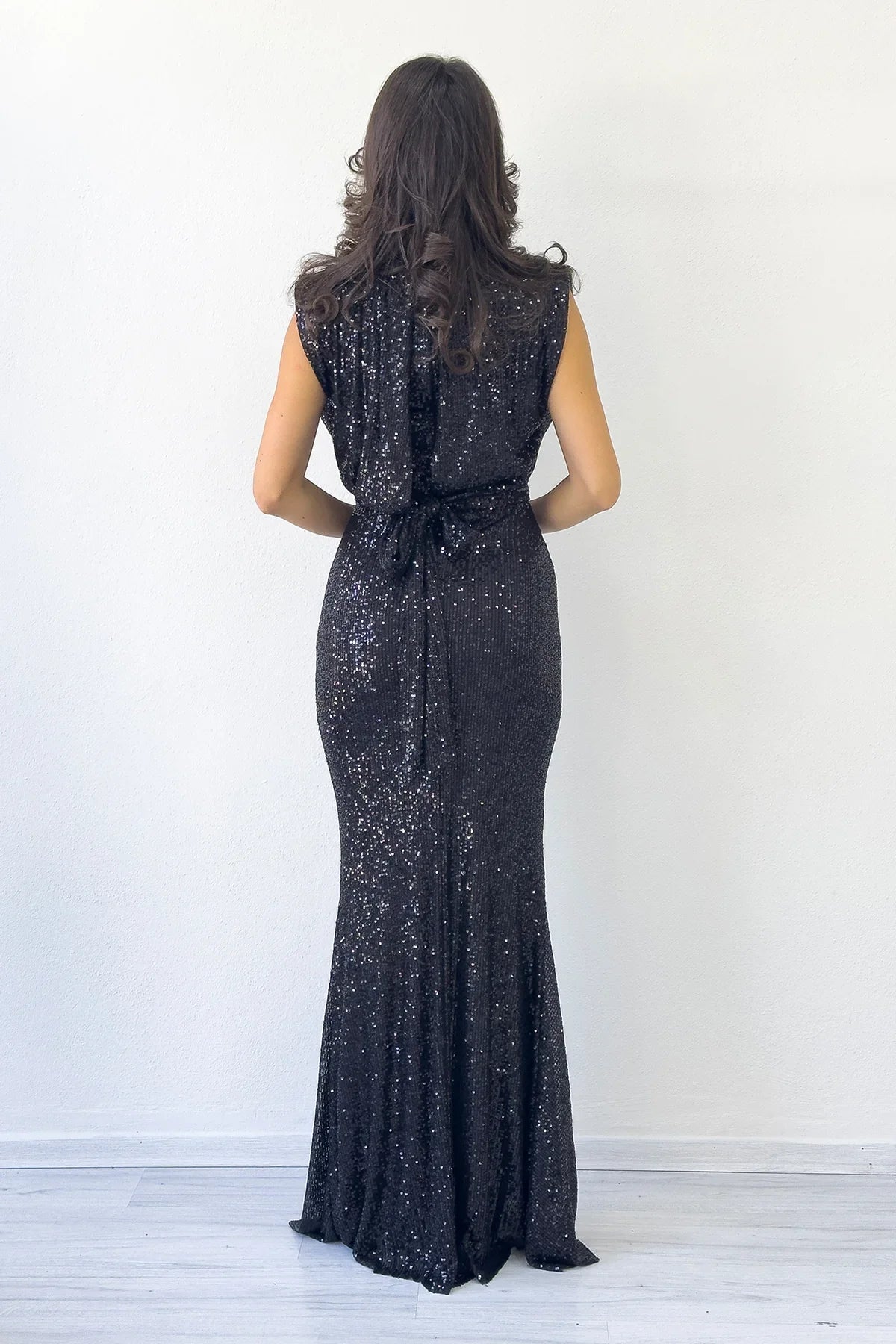 Women's Black High Neck Kuşak Detail Slit Sequin Evening Gown