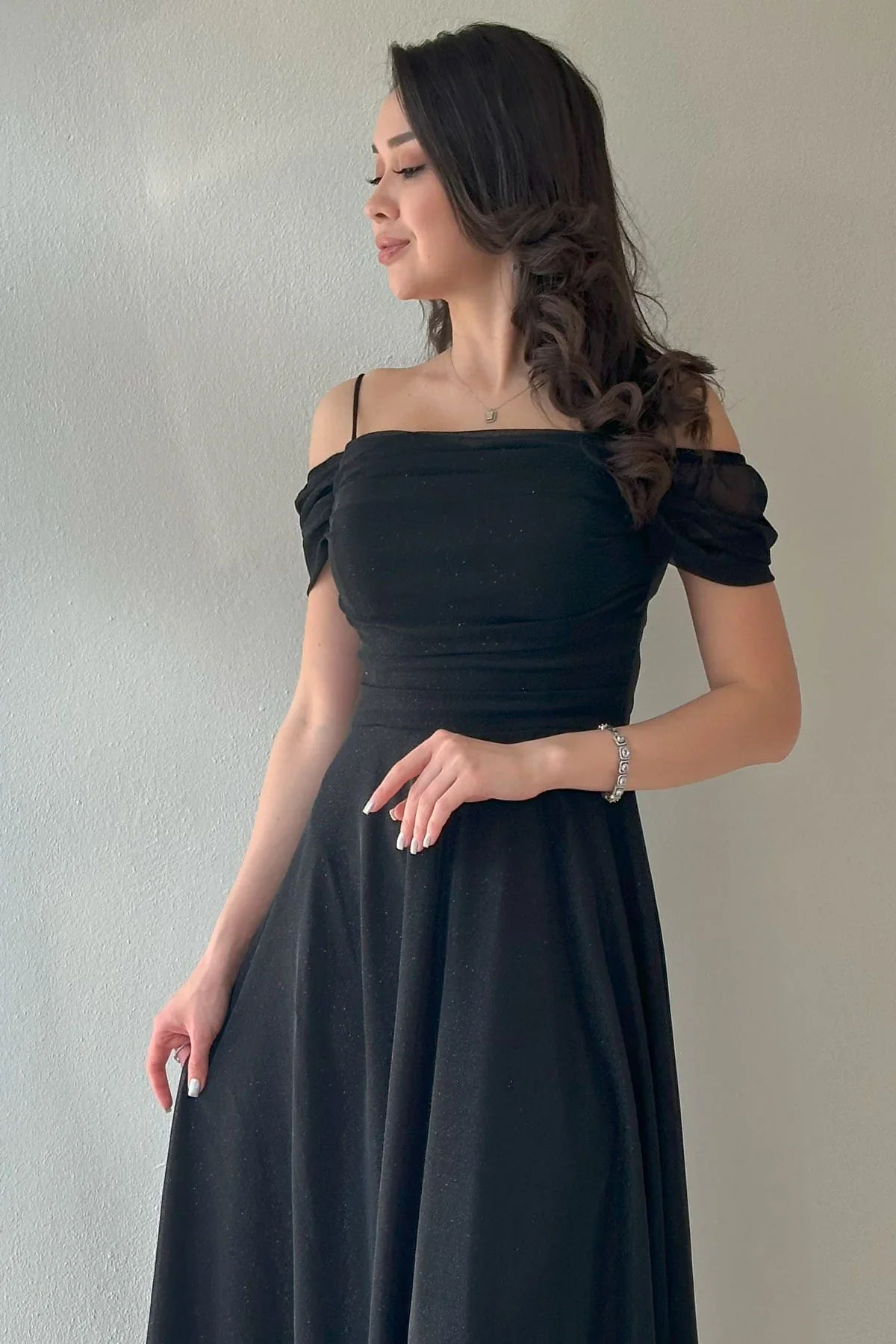 Women's Black Midi Flared Strap Off-Shoulder Evening Gown