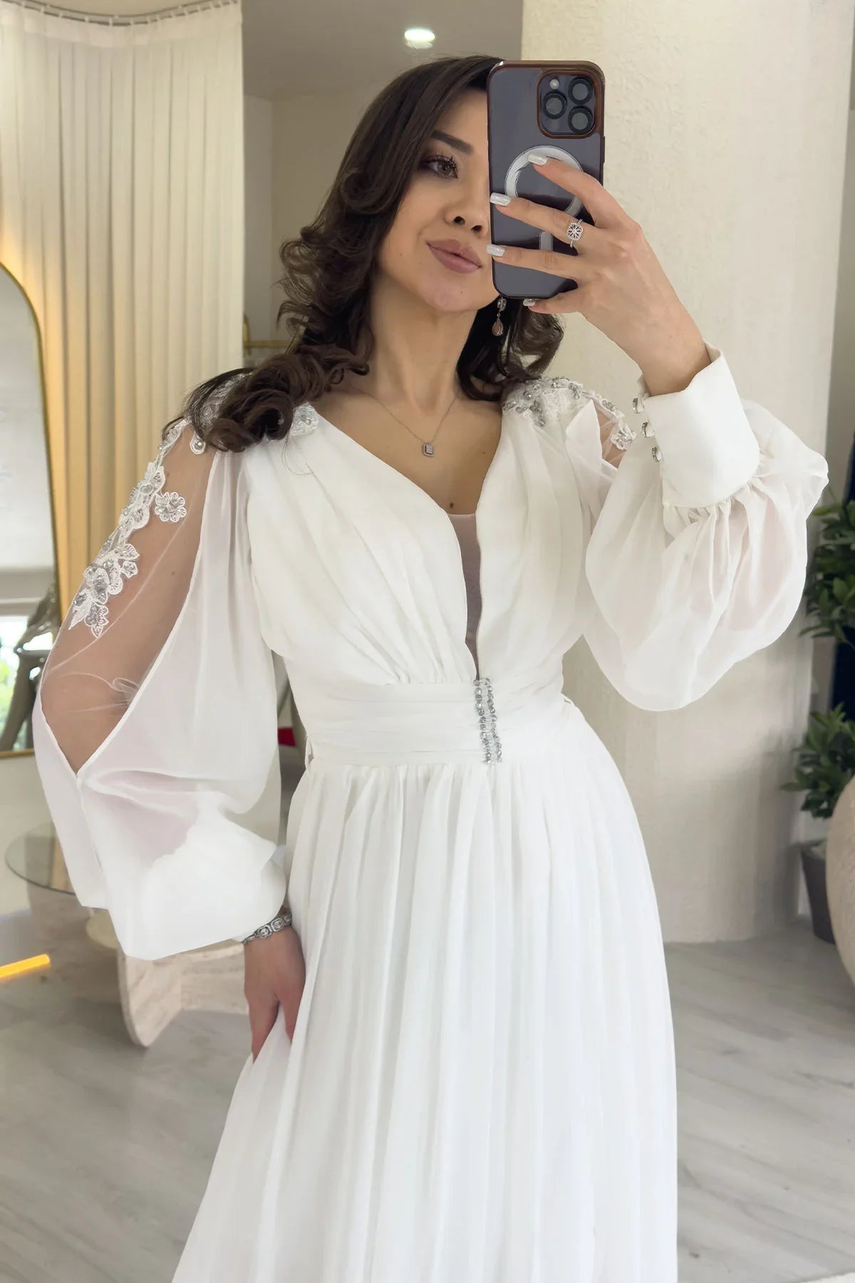 Women's White Güpür Sleeve Detail Slit Chiffon Evening Gown