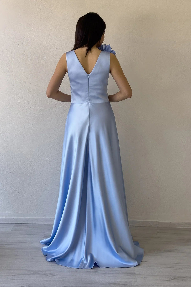 Women's Baby Bluesi Wrap Neck Omuz Çiçek Detail Satin Evening Gown