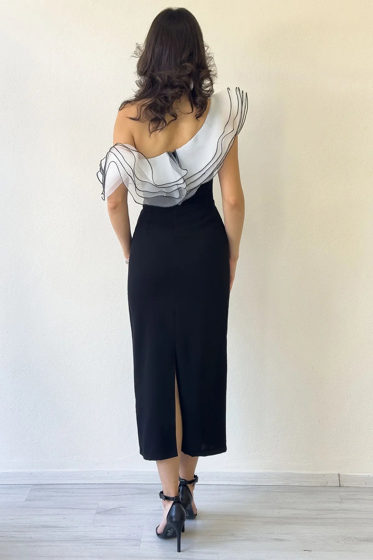 Women's Black Tek Omuz Ruffle Şerit Detail Midi Pencil Dress