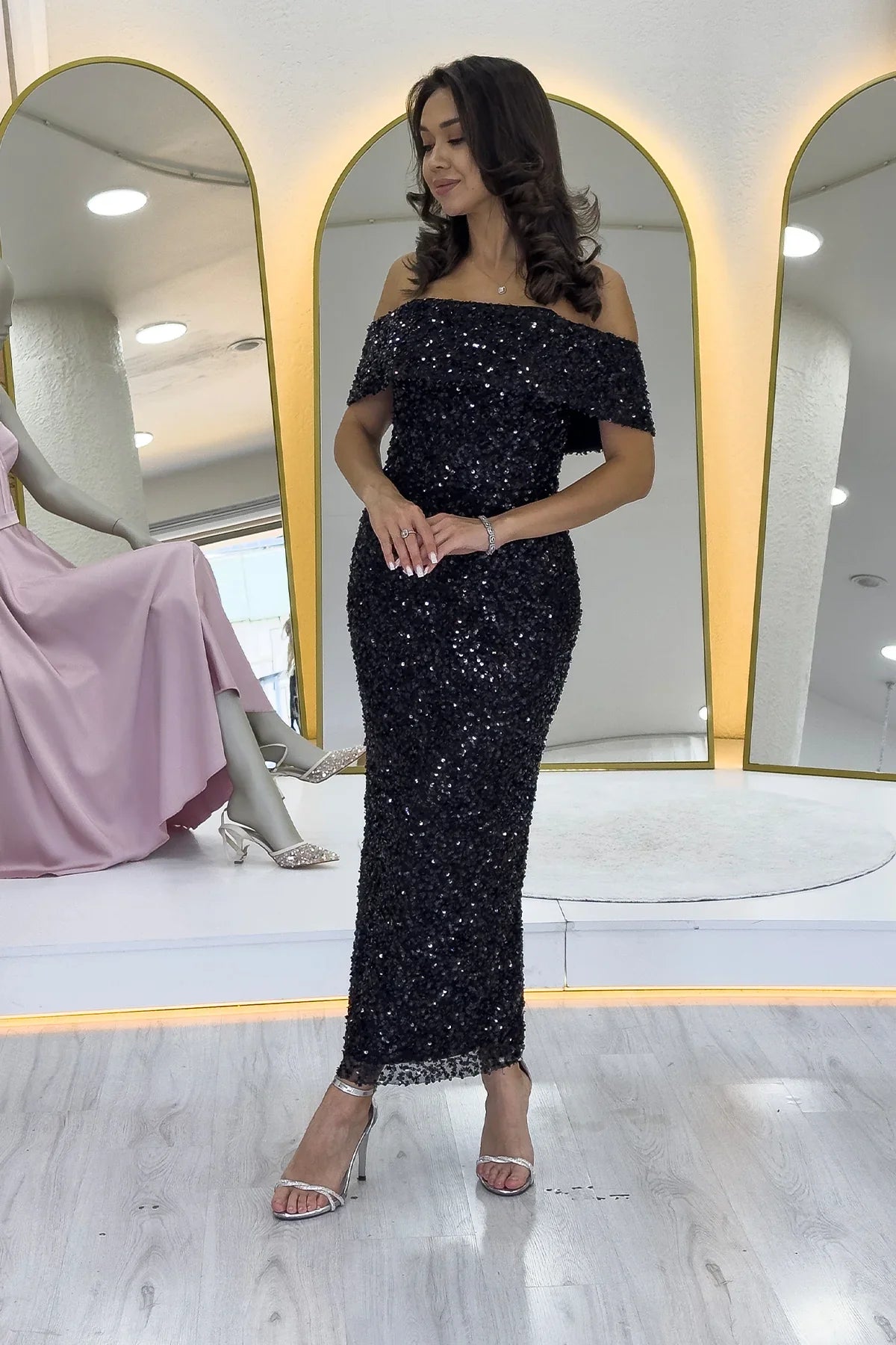 Women's Black Madonna Collar Sequin Embellished Pencil Midi Evening Gown