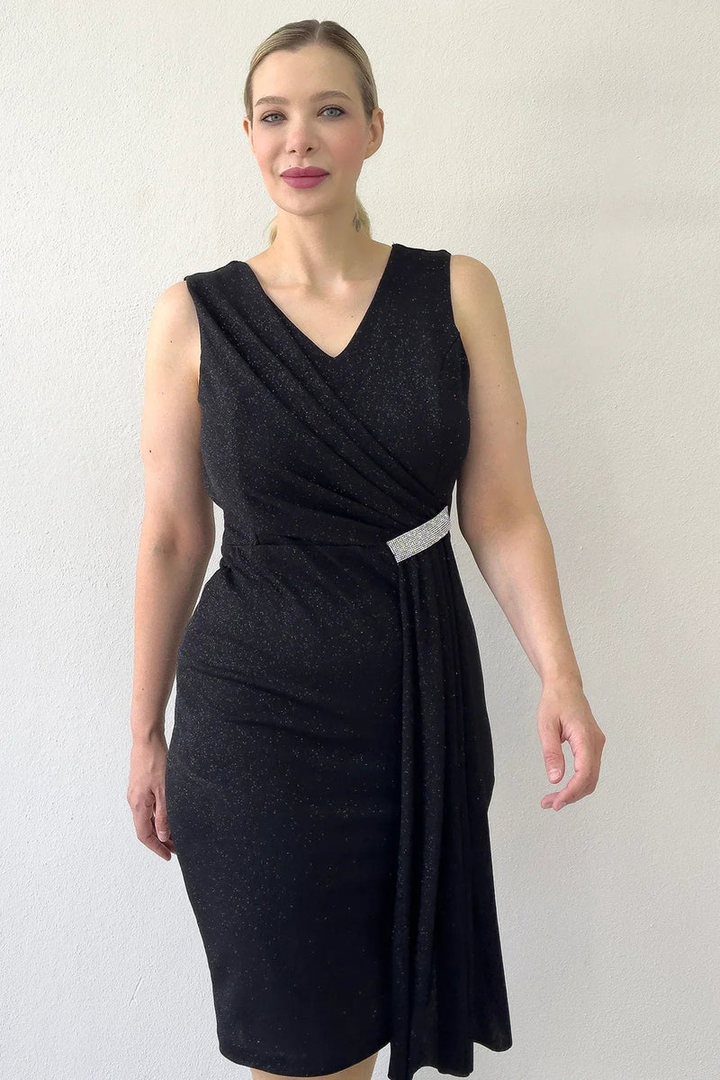 Women's Black V-Neck Glitter Sleeveless Taş Detail Plus Size Evening Gown