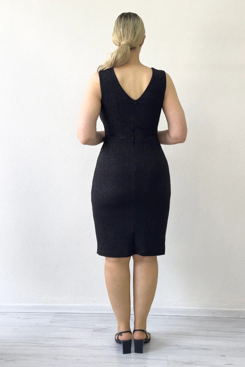 Women's Black V-Neck Glitter Sleeveless Taş Detail Plus Size Evening Gown