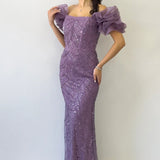 فستان سهرة مزين بالترتر بلون أرجواني فاتح مكشوف الكتفين