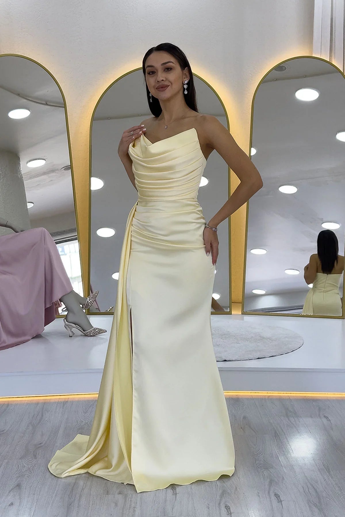 Women's Yellow Strapless Draped Tasarım Satin Evening Gown