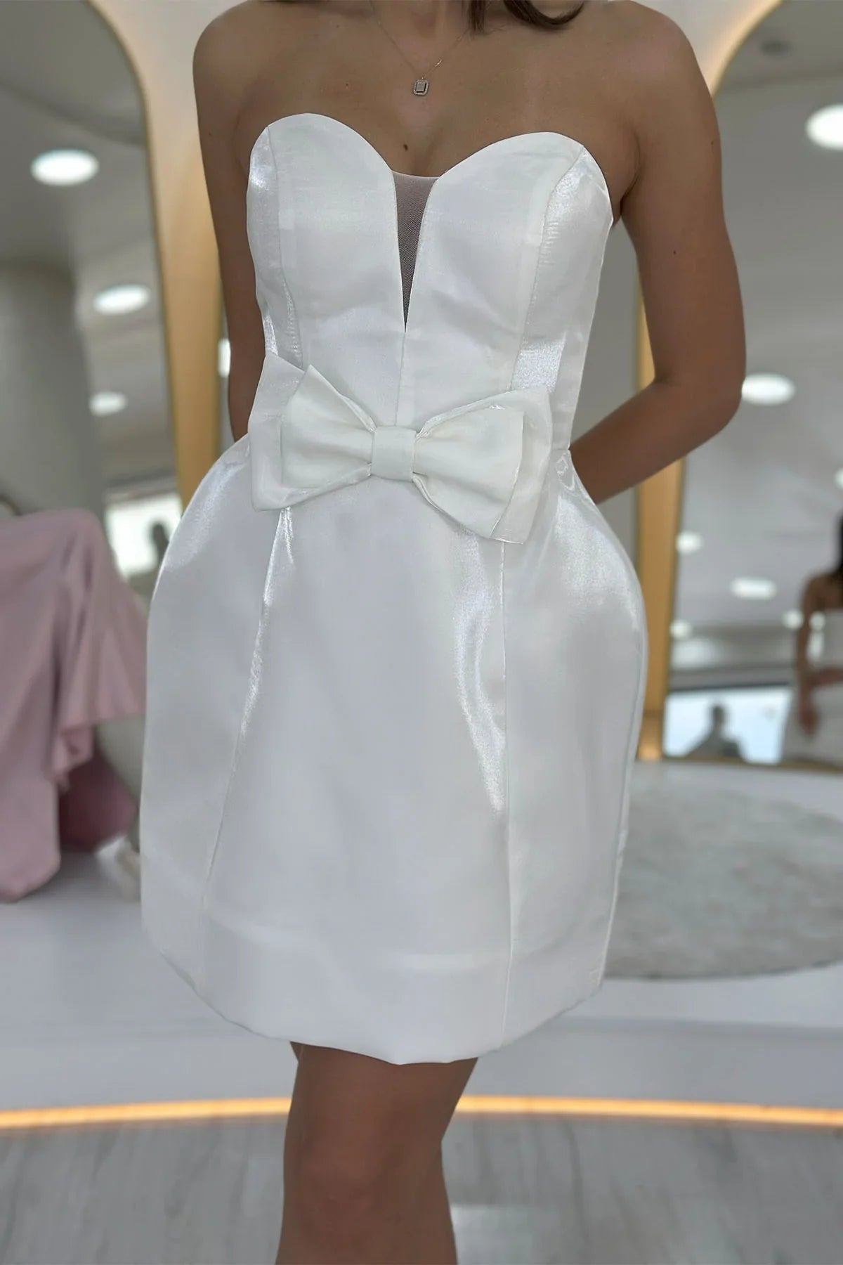 Women's White Strapless Fiyonk Detail Mini Evening Gown