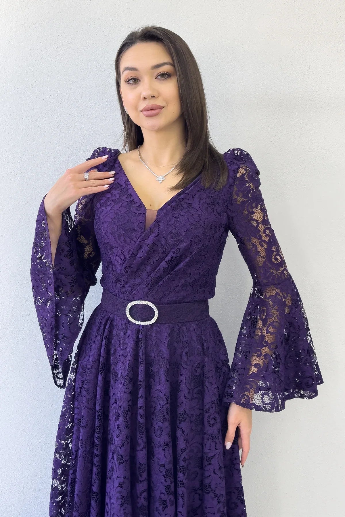 Women's Purple Wrap Neck Kemer Detail Laceli Long Sleeve Midi Dress