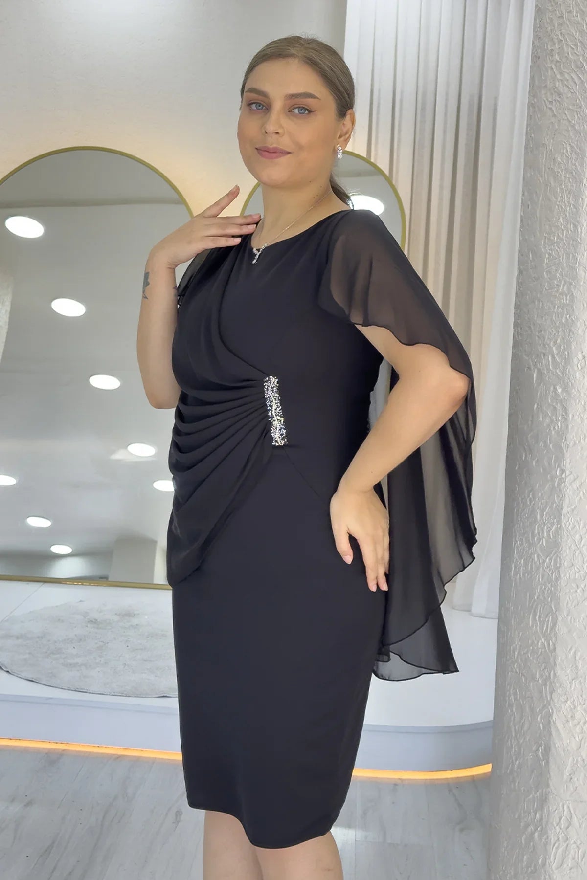 Women's Black Plus Size Midi Chiffon Pelerinli Evening Gown