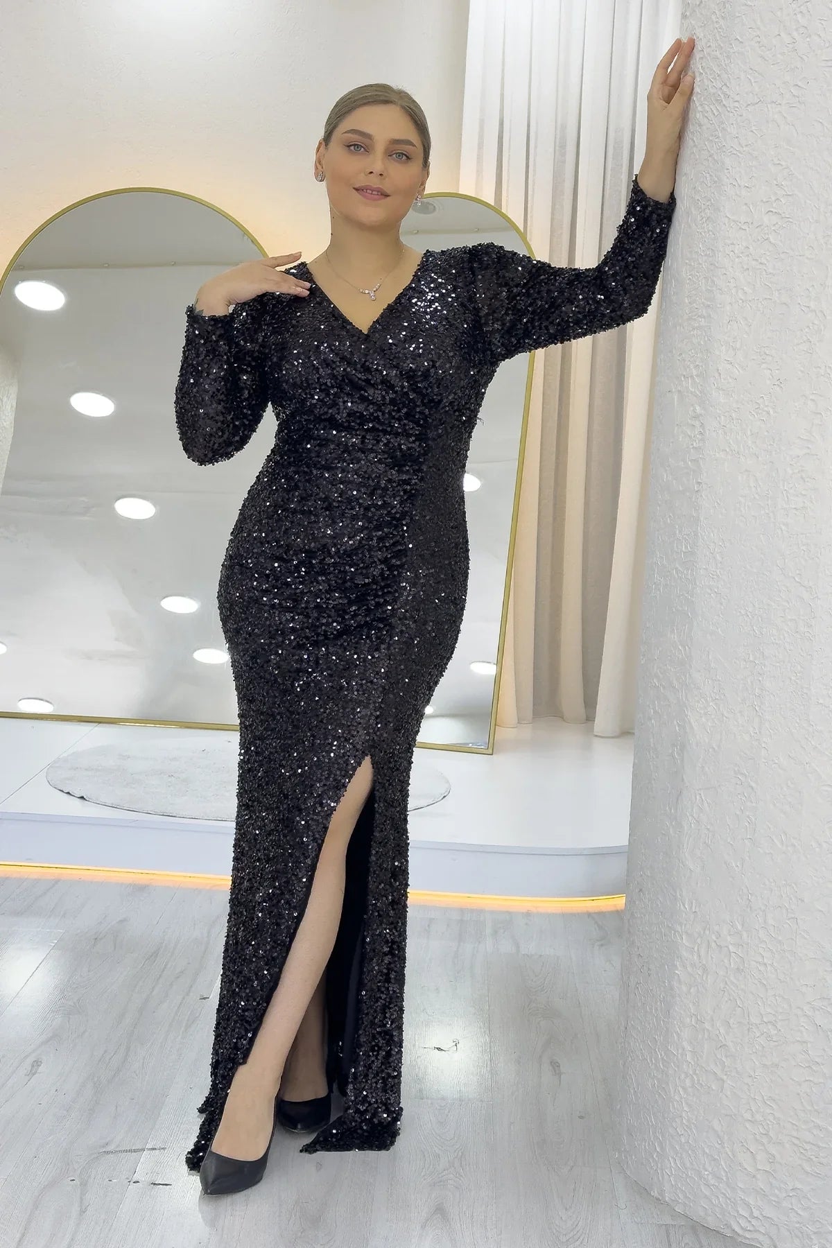 Women's Black Long Sleeve Sequin Slit Plus Size Evening Gown