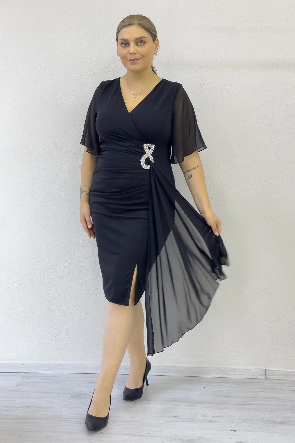 Women's Black Half Sleeve Crystal Embellished Midi Plus Size Evening Gown