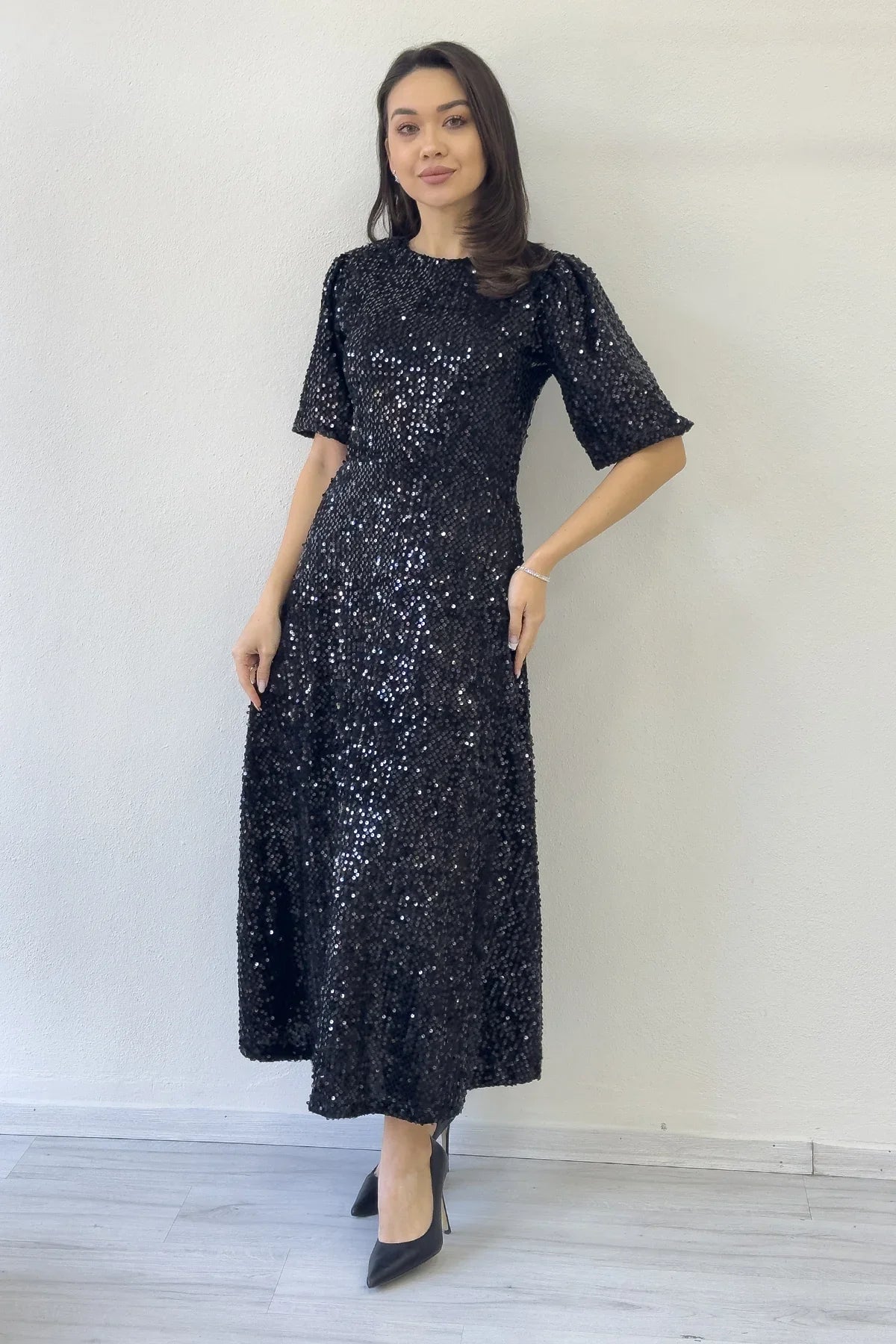 Women's Black Balloon Sleeve Sequin Midi Evening Gown