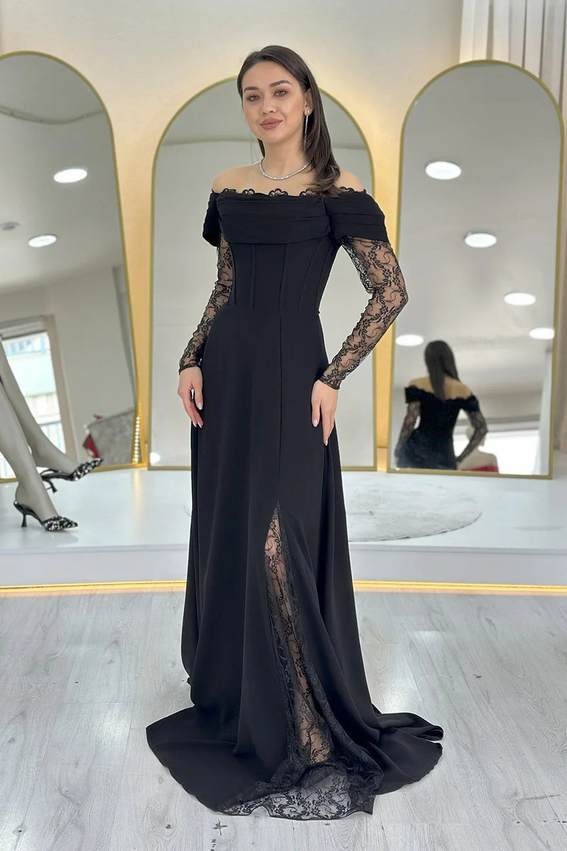Women's Black Lace Sleeve Slit Tasarım Evening Gown