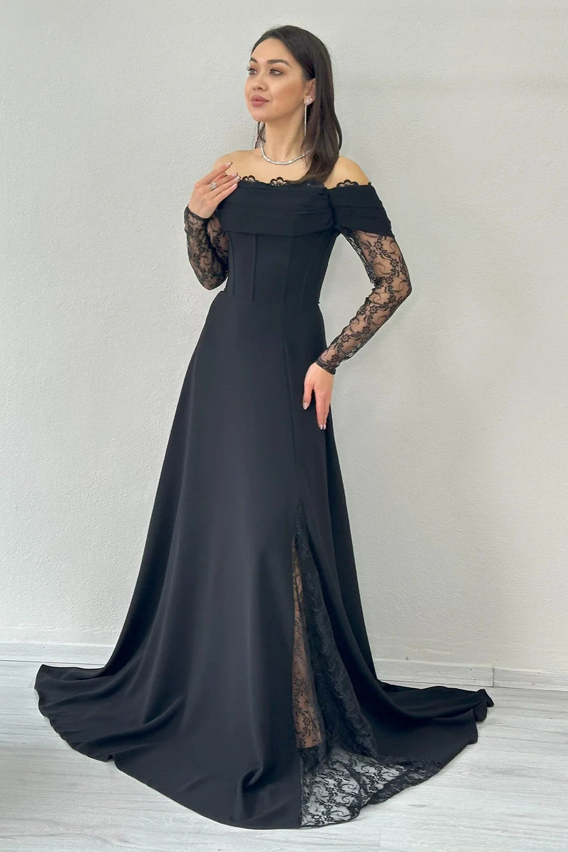 Women's Black Lace Sleeve Slit Tasarım Evening Gown