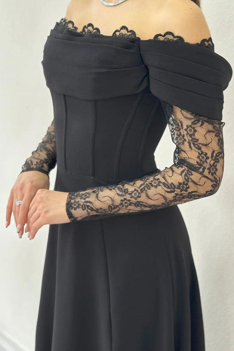 Women's Black Lace Sleeve Slit Tasarım Evening Gown
