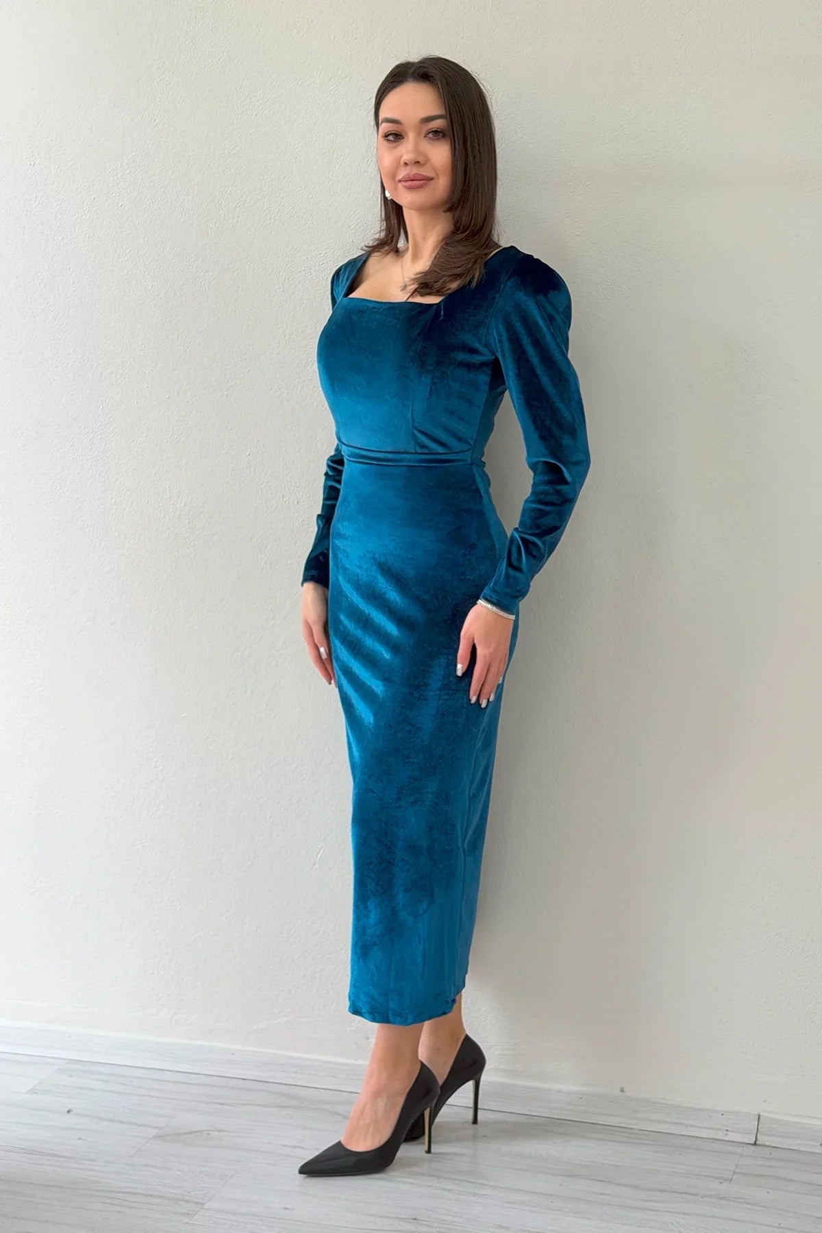 Women's Petrol Blue Square Neck Velvet Midi Dress