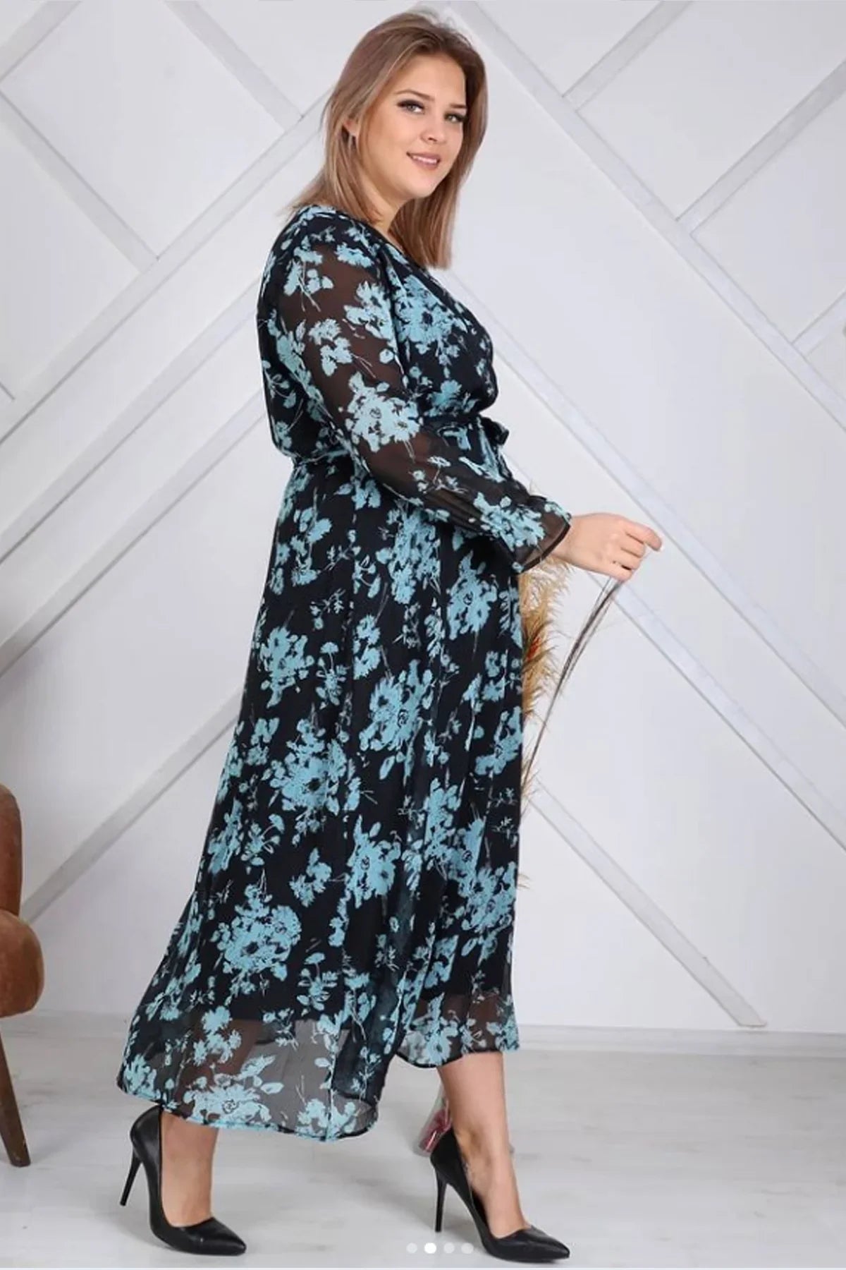 Women's Black Floral Wrap Neck Chiffon Plus Size Dress