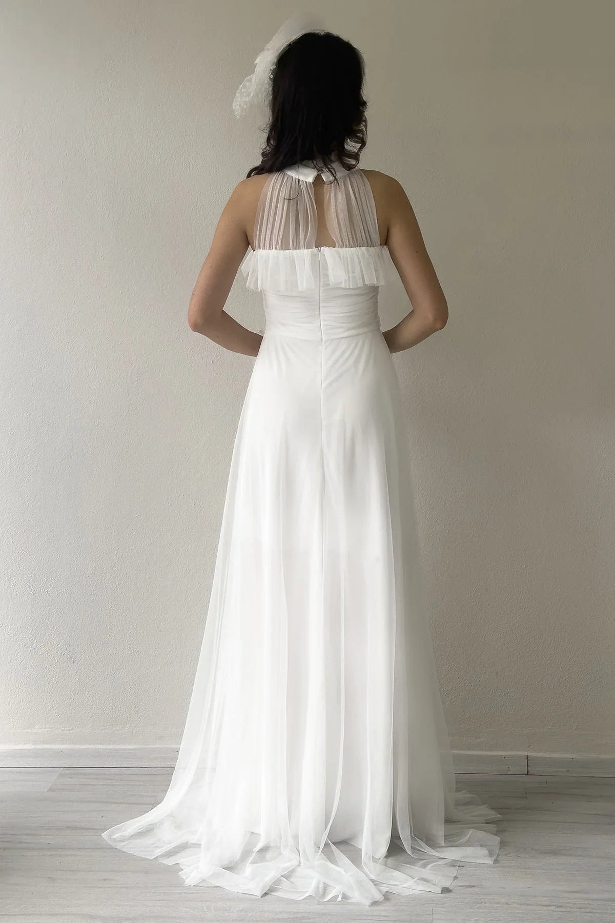 Women's White Draped Sleevesuz Tulle Evening Gown