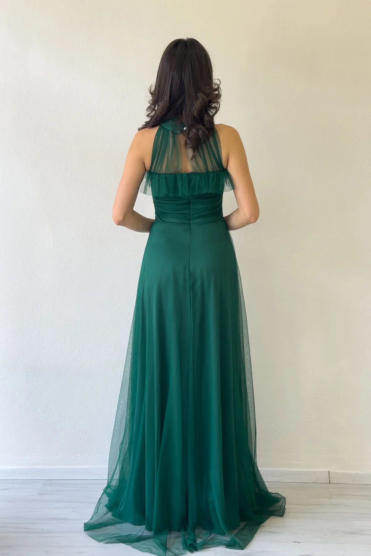 Women's Emerald Green Draped Sleevesuz Tulle Evening Gown