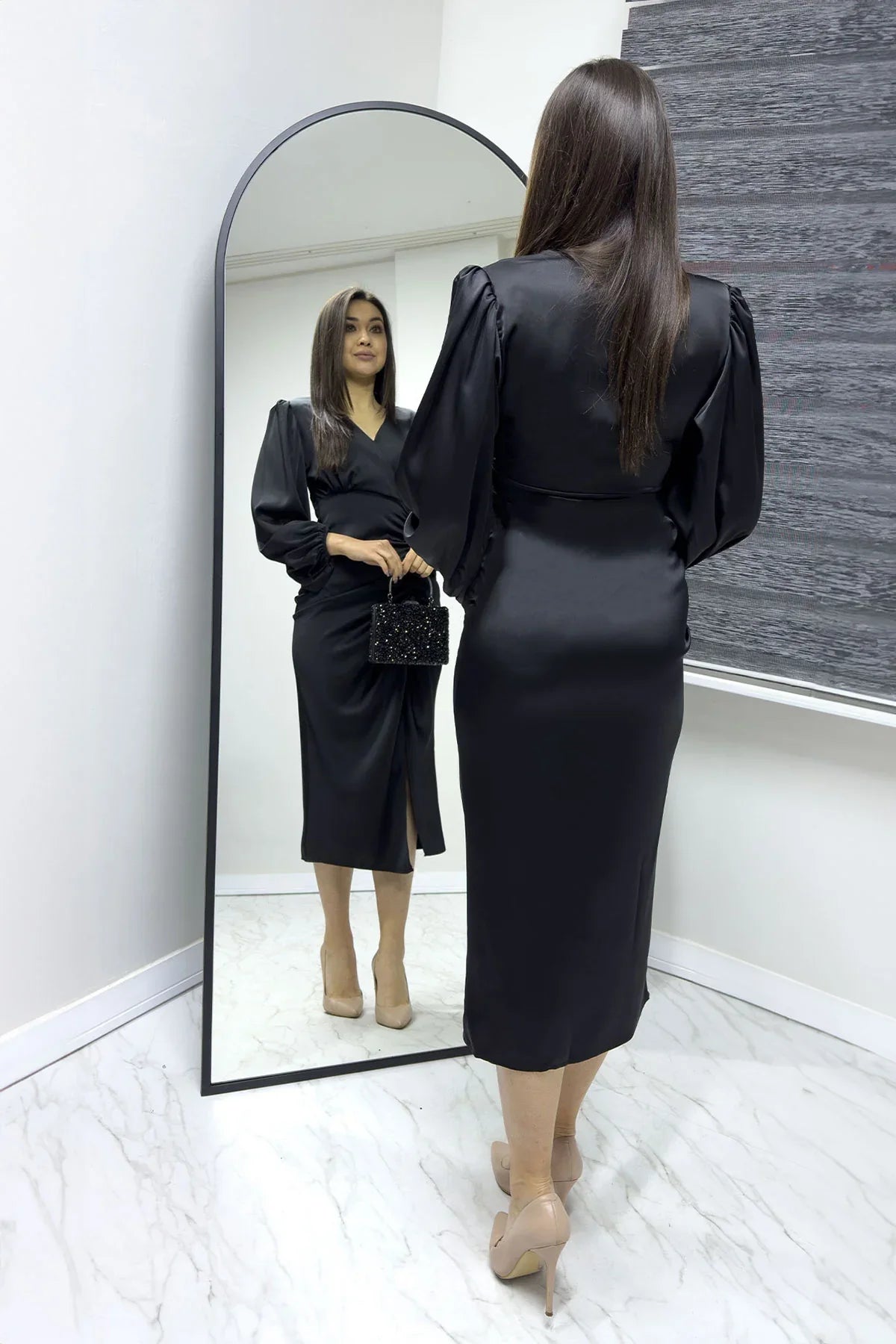 Women's Black Satin Wrap Draped Yırtmaç Detail Balloon Sleeve Plus Size Dress