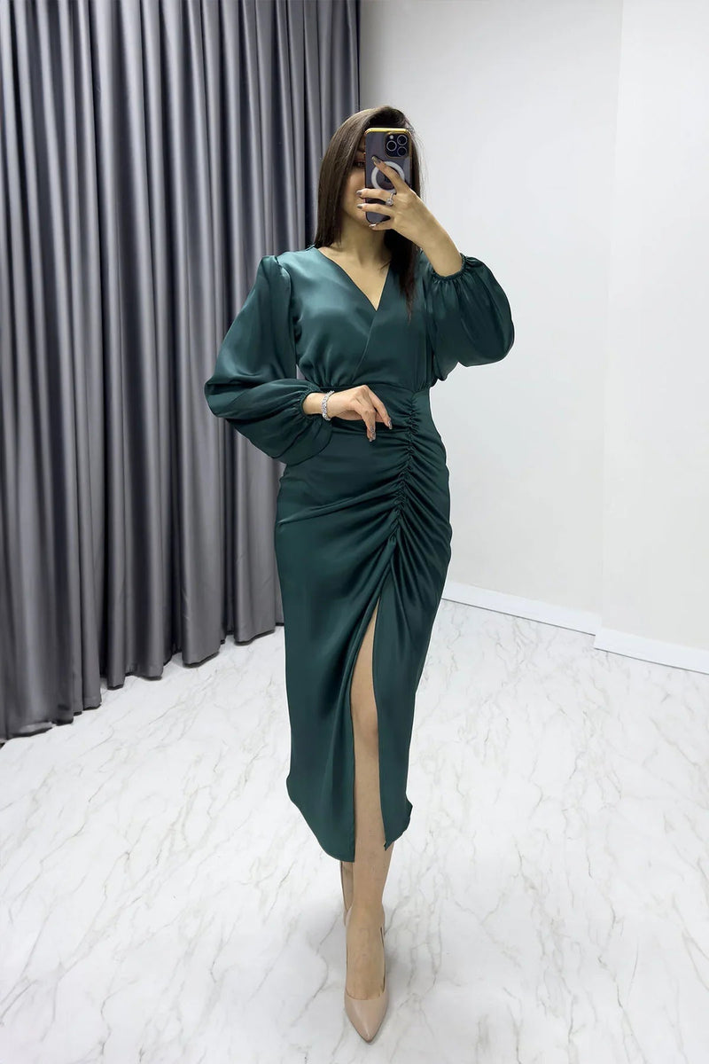 Women's Emerald Green Wrap Satin Draped Yırtmaç Detail Balloon Sleeve Plus Size Dress