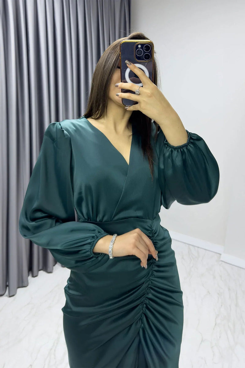 Women's Emerald Green Wrap Satin Draped Yırtmaç Detail Balloon Sleeve Plus Size Dress