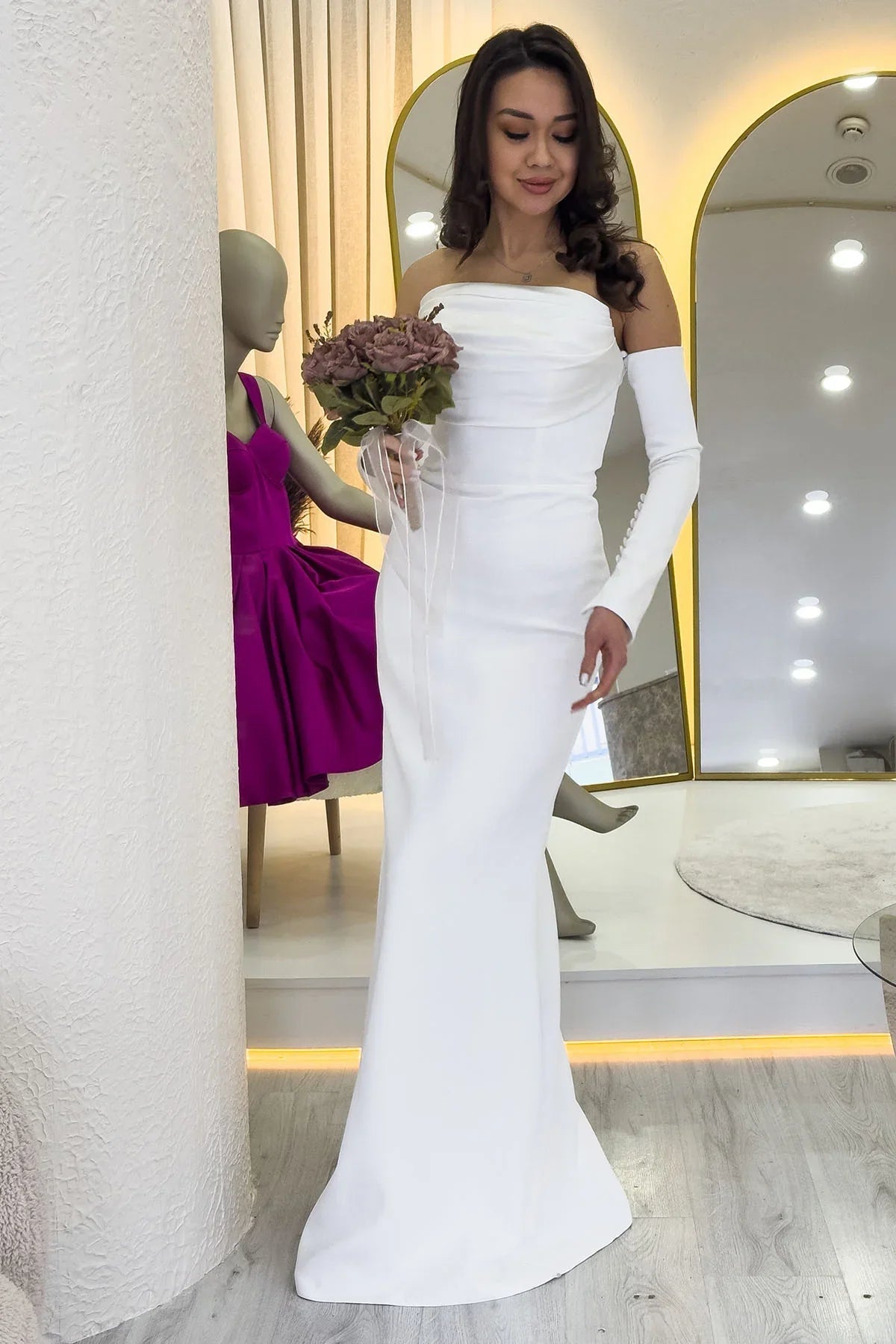 Women's White Strapless Sleeve Aksesuarlı Mermaid Satin Alya Dress