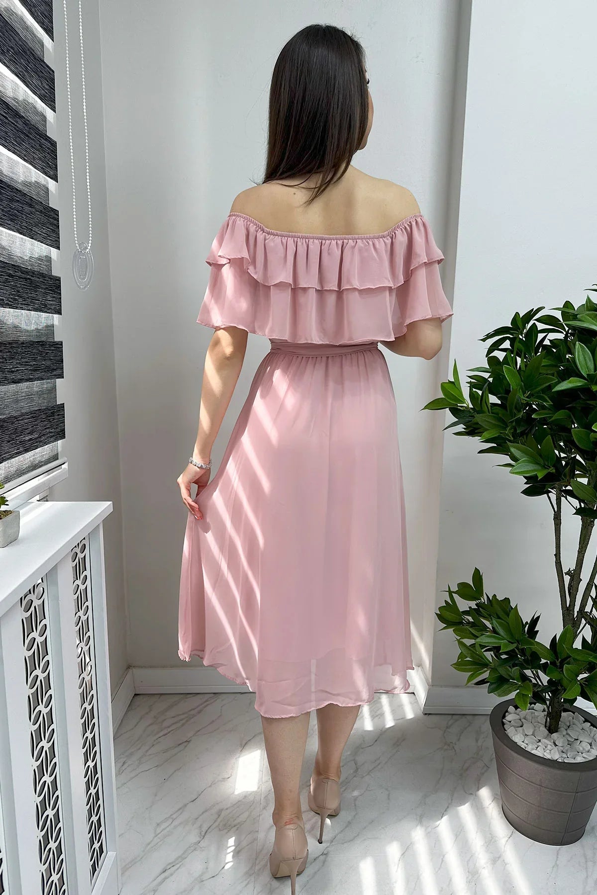 Women's Powder Pink Madonna Carmen Ruffle Neck Plus Size Chiffon Dress