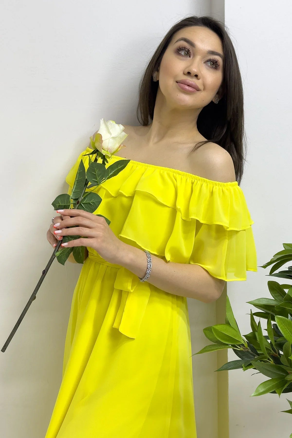 Women's Yellow Madonna Carmen Ruffle Neck Plus Size Chiffon Dress