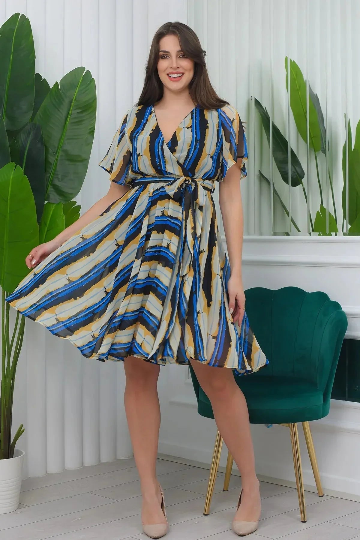 Women's Patterned Flared Half Sleeve Plus Size Chiffon Dress