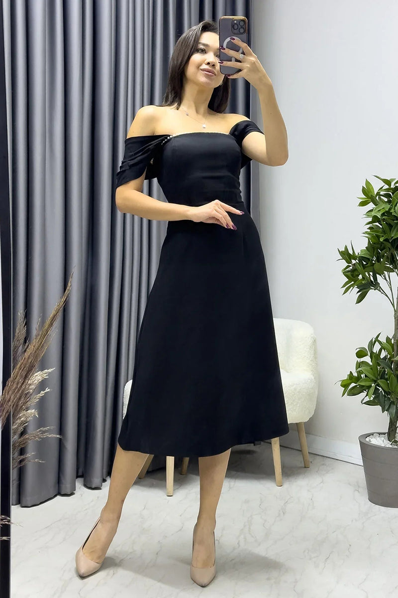 Women's Black Flared İnci Detail Dress