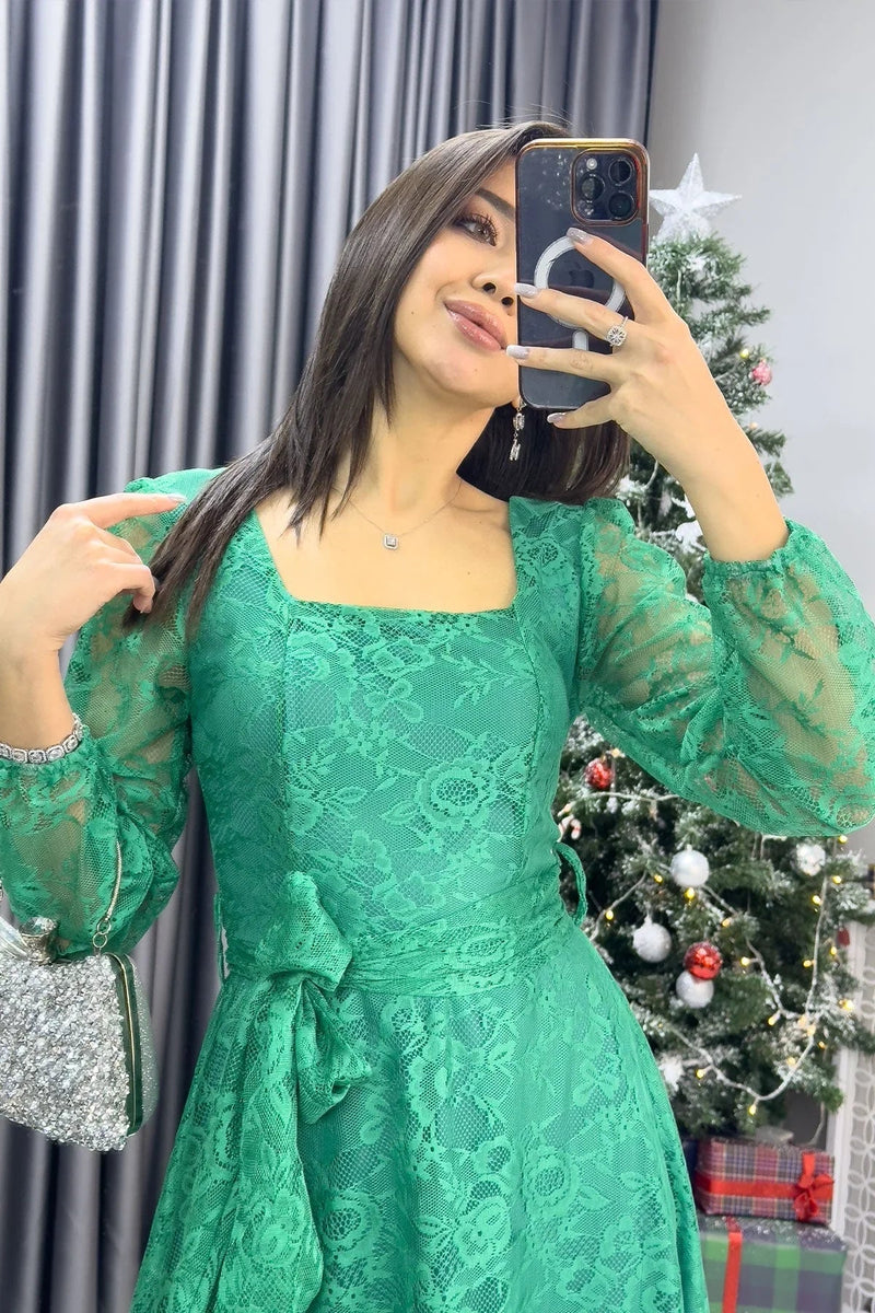 Women's Benetton Greeni Midi Lace Dress - the ZKS