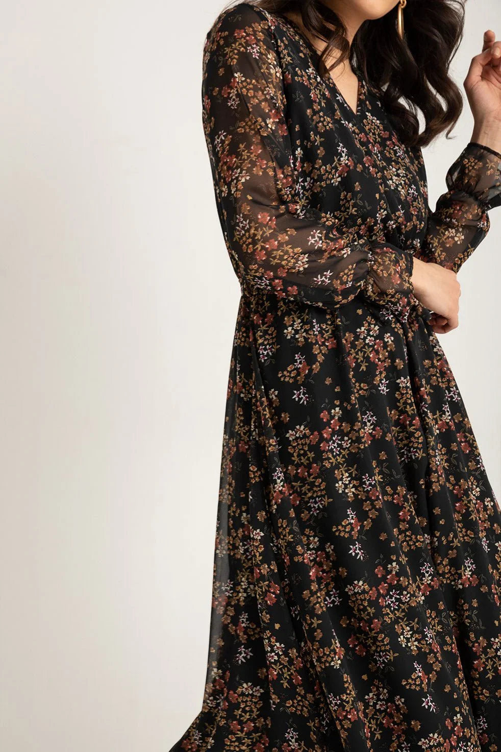Women's Patterned Wrap Neck Chiffon Dress