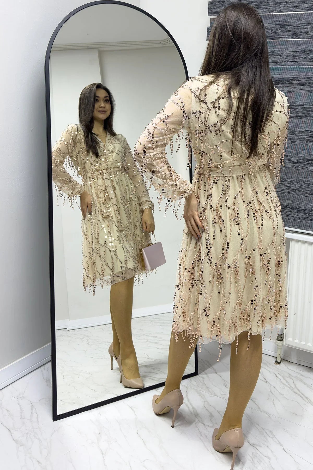 Women's Pulpayet V-Neck Tulle Plus Size Evening Gown-Gold