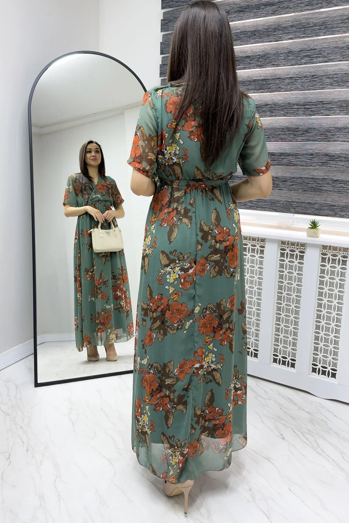 Women's Green Floral Short Sleeve Wrap Neck Plus Size Chiffon Dress