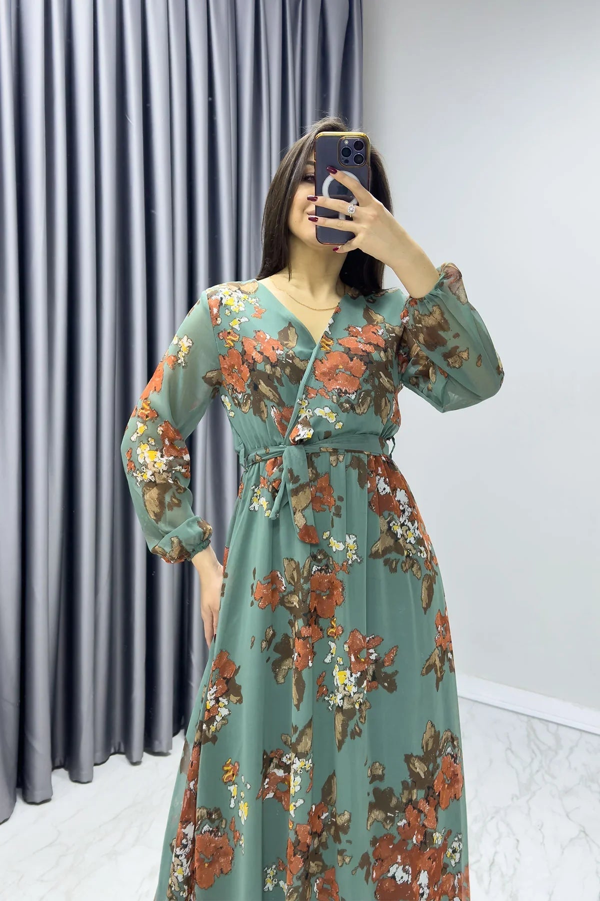 Women's Green Floral Wrap Neck Chiffon Plus Size Dress