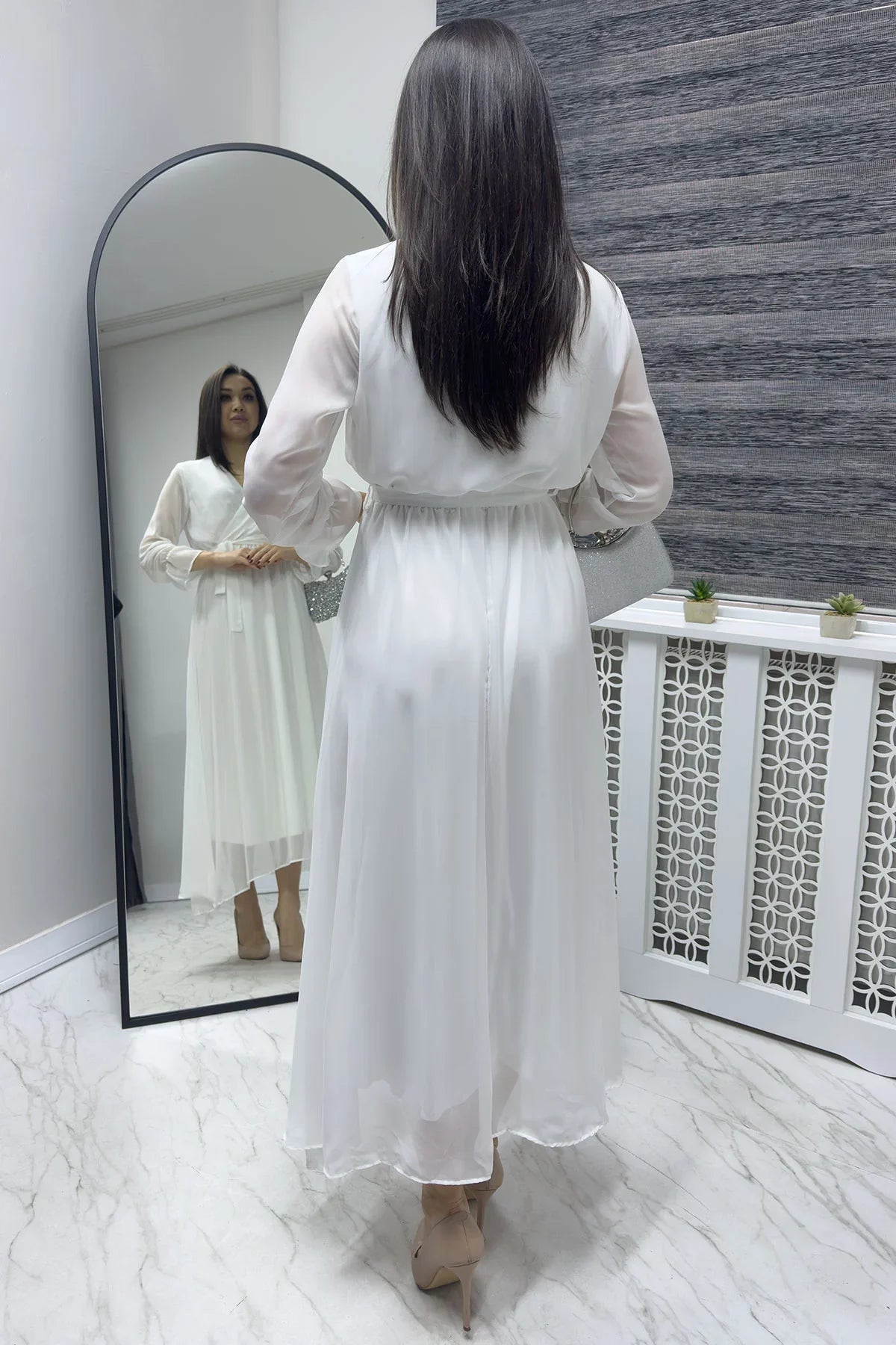 Women's White Wrap Neck Chiffon Plus Size Dress