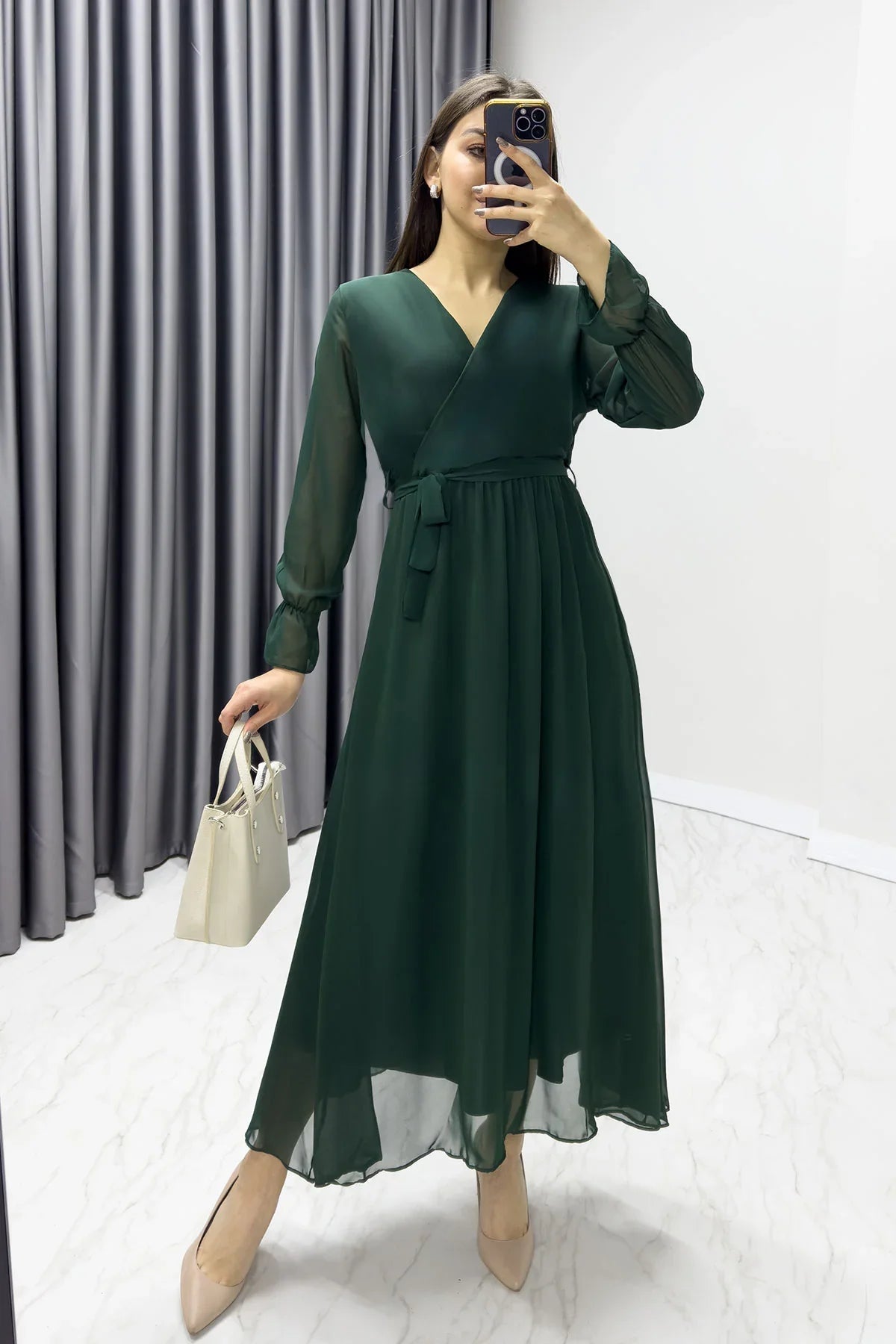 Women's Emerald Green Wrap Neck Chiffon Plus Size Dress