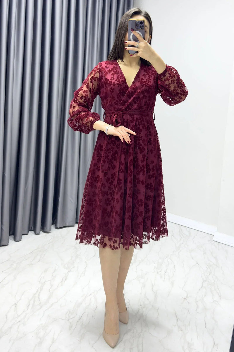 Women's Burgundy Daisy Detail Flocked Print Plus Size Dress
