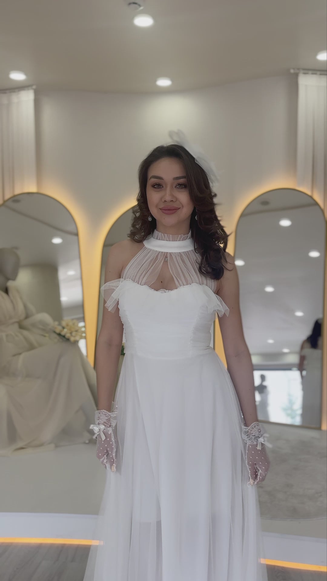 Women's White Drapedd Sleevesuz Tulle Evening Gown