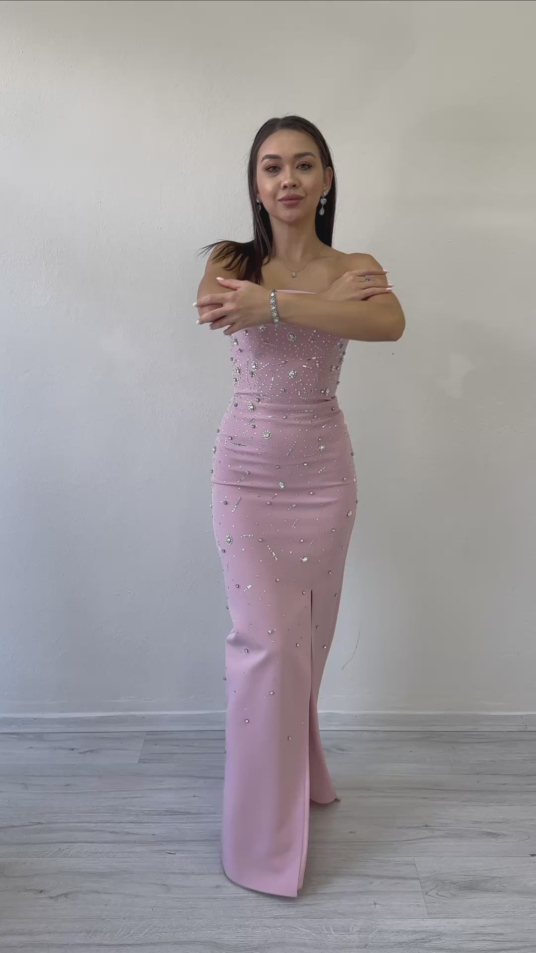 Women's Powder Pink Strapless Taş işlemeli Slit Evening Gown