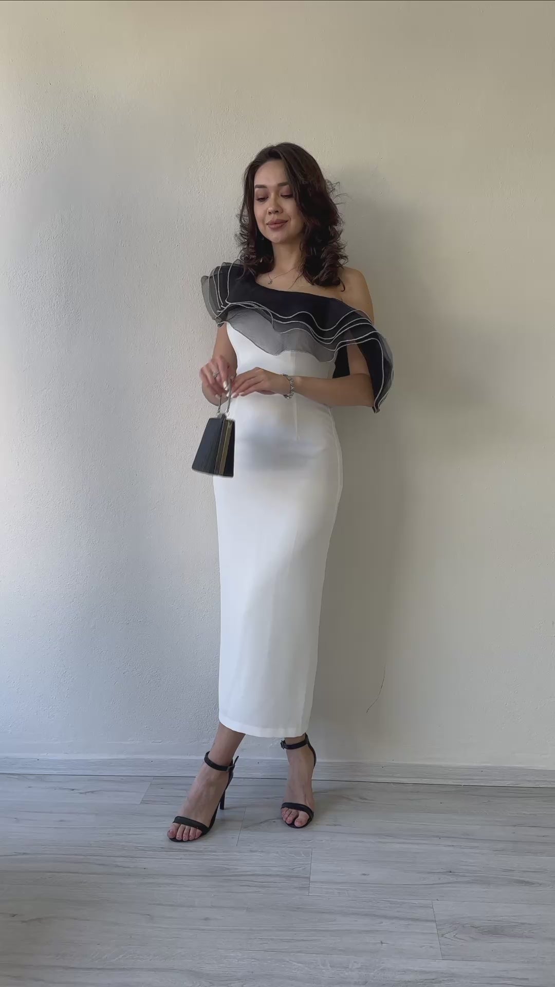 Women's White Tek Omuz Ruffle Şerit Detaillı Midi Pencil Dress