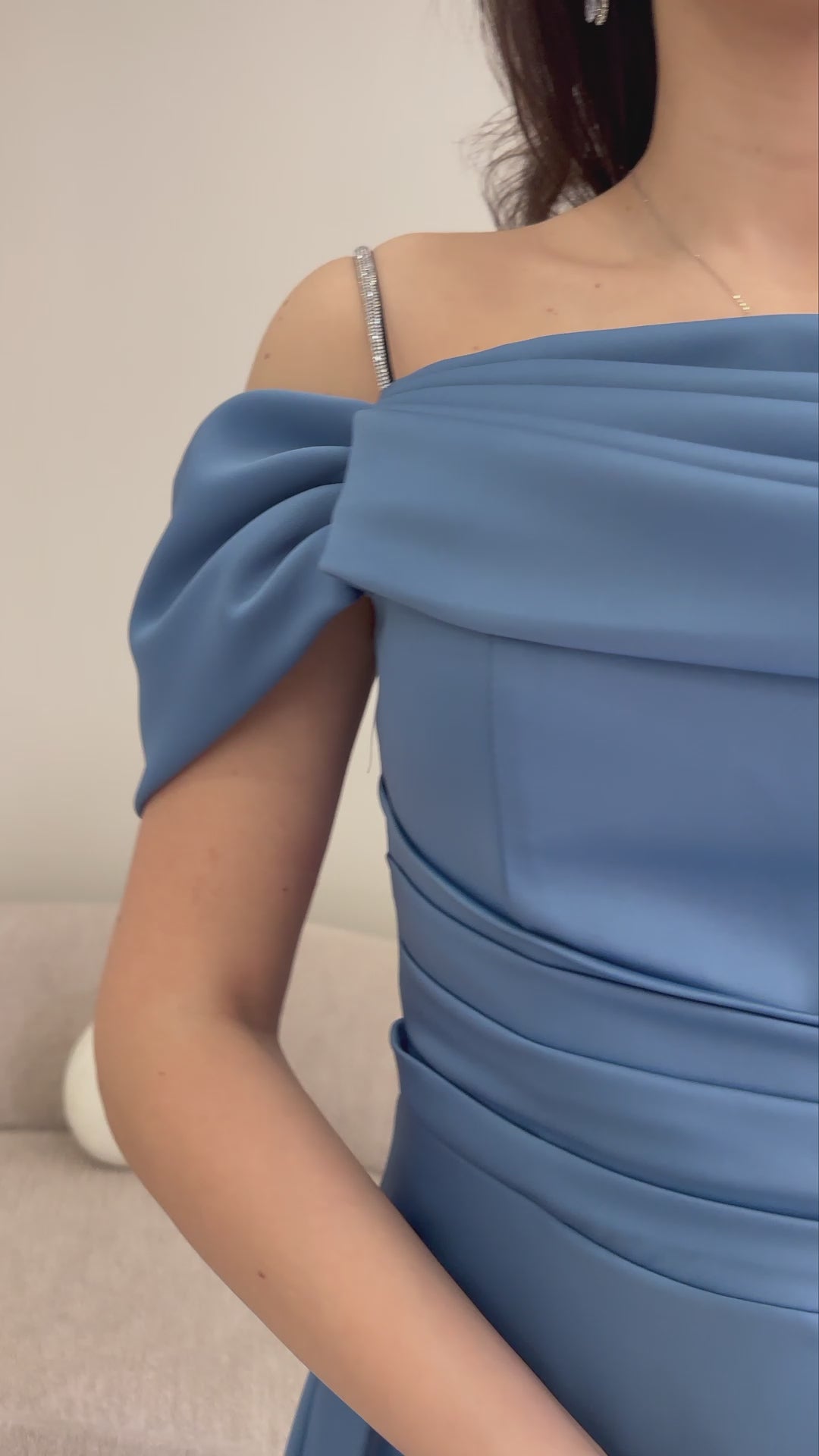 Women's Indigo Taş Strap Off-Shoulder Satin Slit Evening Gown