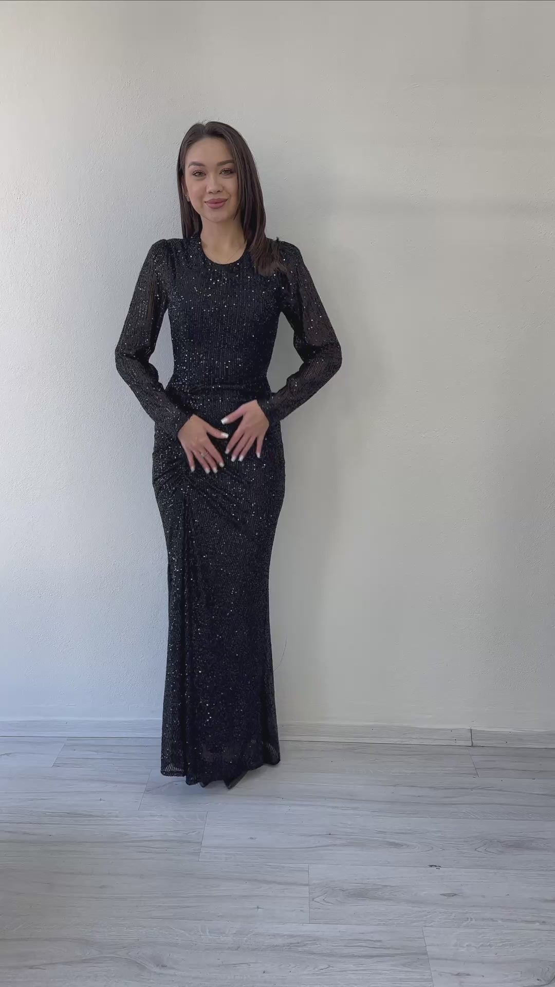 Women's Black Long Sleeve Bisiklet Neck Sequin Drapedd Evening Gown