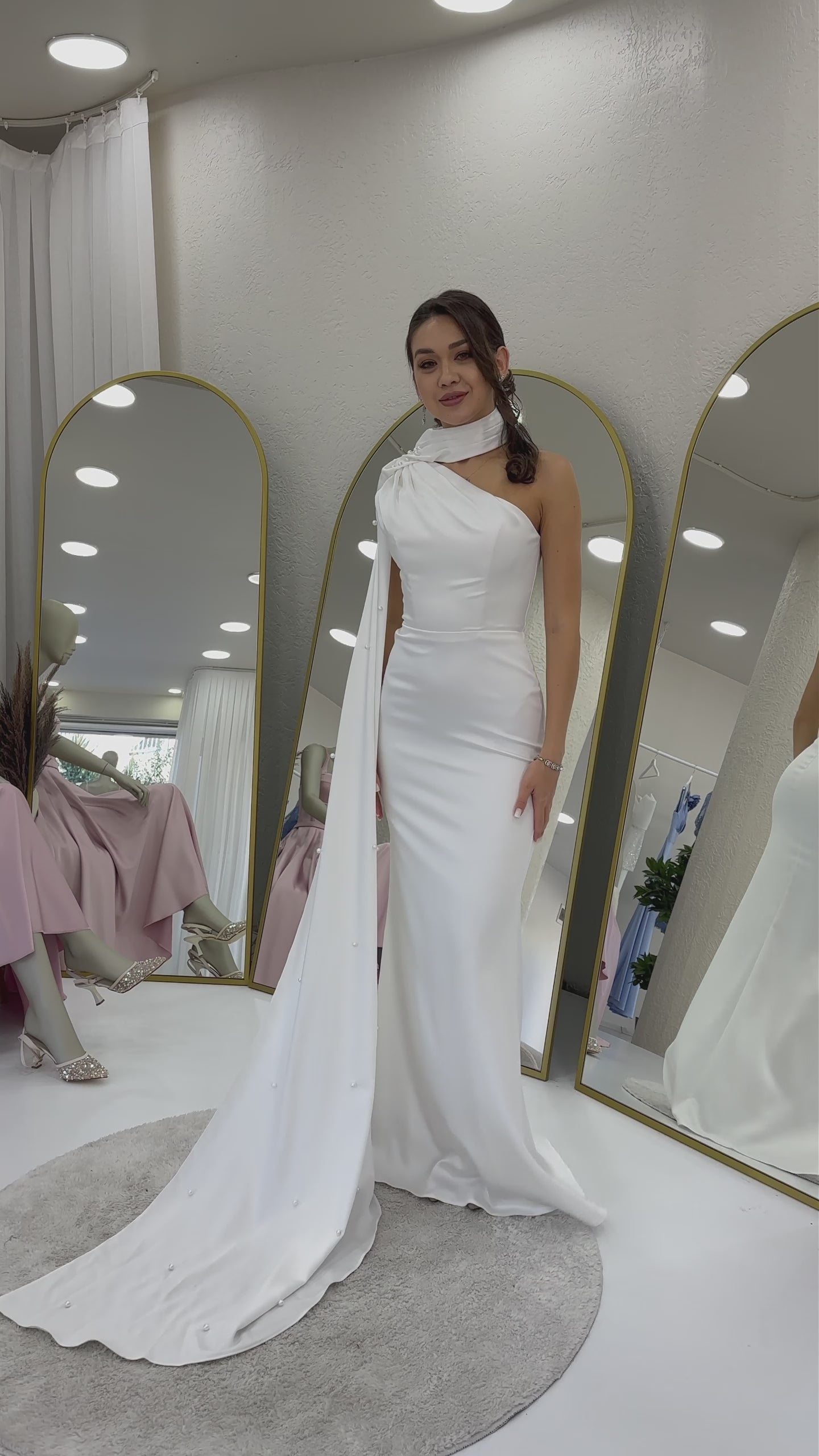 Women's White Tek Omuz Shawl Collar Cape Sleeve Detaillı İnci Embellished Satin Evening Gown