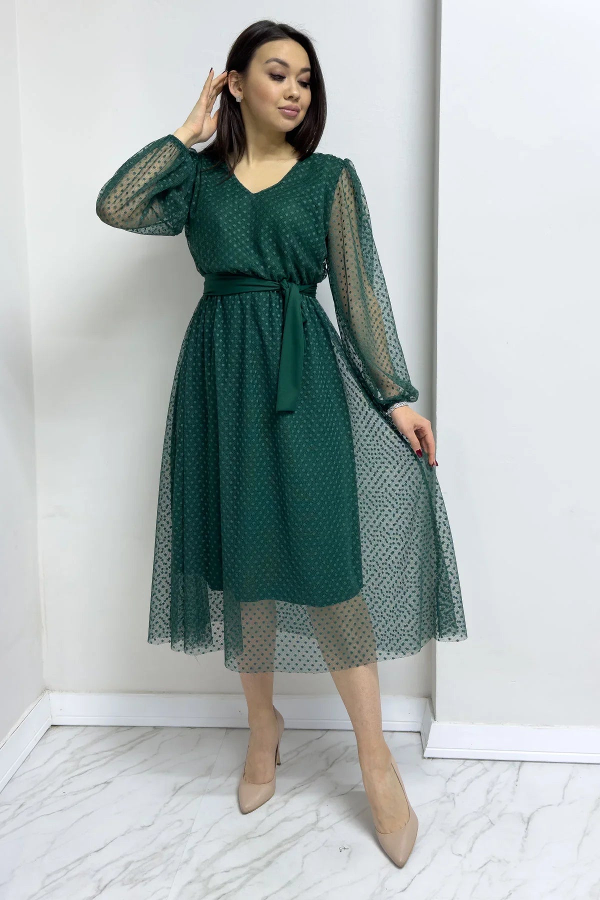 Women's Emerald Green Puantiyeli Belted V-Neck Flared Dress